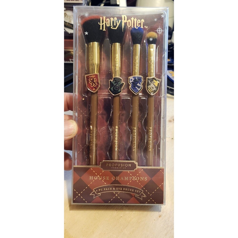 Harry Potter House Champions Brush Set – Profusion Cosmetics NIB